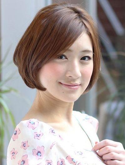 最新时尚女发型图片，多样潮流选择